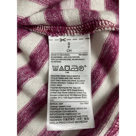 GAP Y2K Burgundy Velour Velvet Striped‎ Short Sleeve Top Tee Size Small - Picture 8 of 8